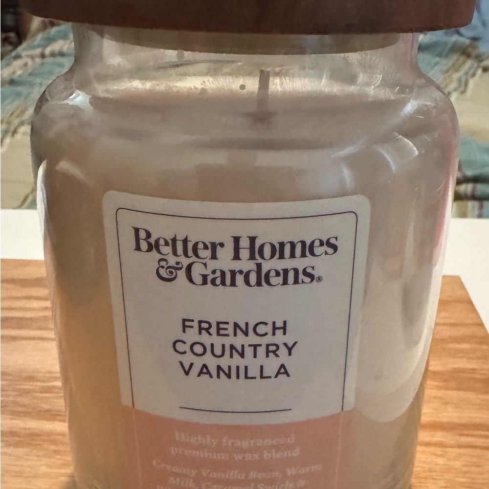 Better Homes And Gardens Vanilla Scented Candle with Wooden Lid